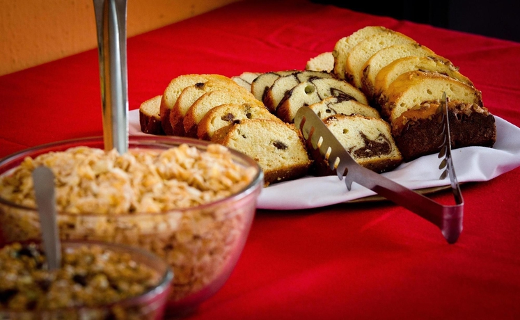 Imagen del bar/restaurante del Hotel Portonovo Plaza Malecón. Foto 7