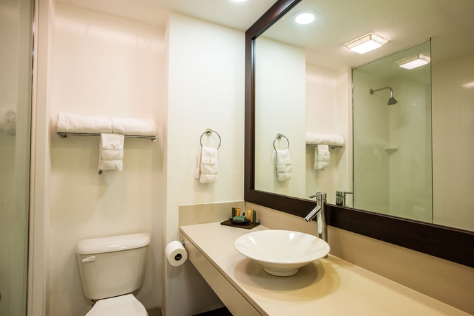 Imagen de la habitación del Hotel Ports Of Call Resort. Foto 13