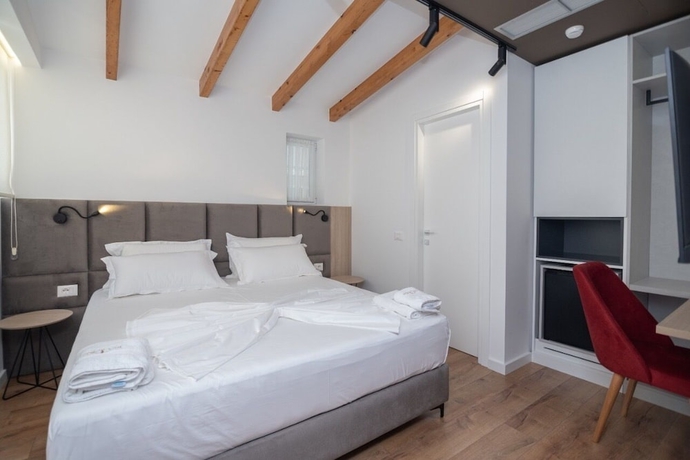 Imagen de la habitación del Hotel Portside, Vlore. Foto 3