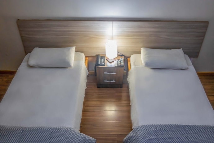 Imagen de la habitación del Hotel Portucali. Foto 13