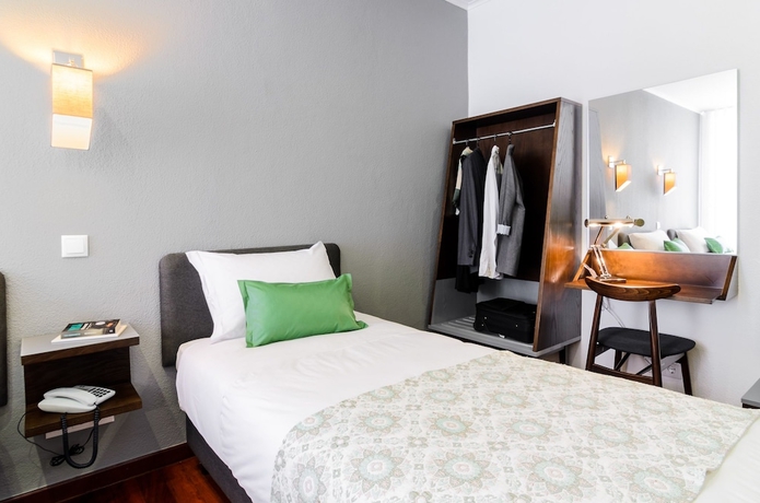 Imagen de la habitación del Hotel Portuense Lisboa. Foto 7