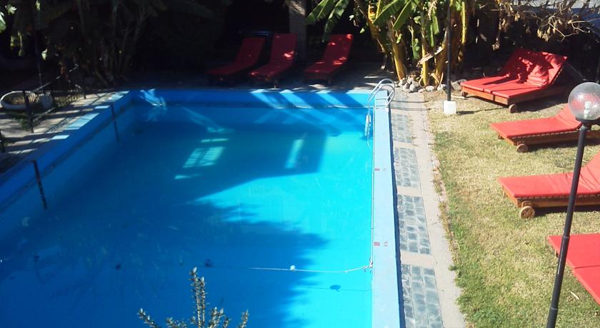 Imagen general del Hotel Posada Alpenrose Neu, VILLA CARLOS PAZ. Foto 7