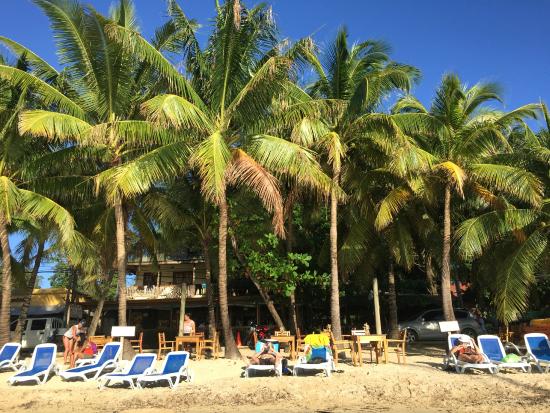 Imagen de los exteriores del Hotel Posada Arco Iris. Foto 6