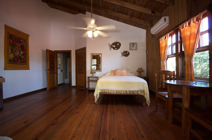 Imagen de la habitación del Hotel Posada Arco Iris. Foto 5