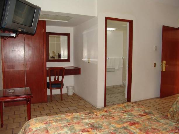 Imagen de la habitación del Hotel Posada Arcos. Foto 13