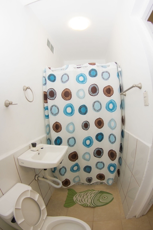 Imagen de la habitación del Hotel Posada Bah&iacute;a Azul. Foto 4