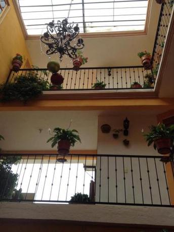 Imagen de los exteriores del Hotel Posada Camelinas. Foto 8