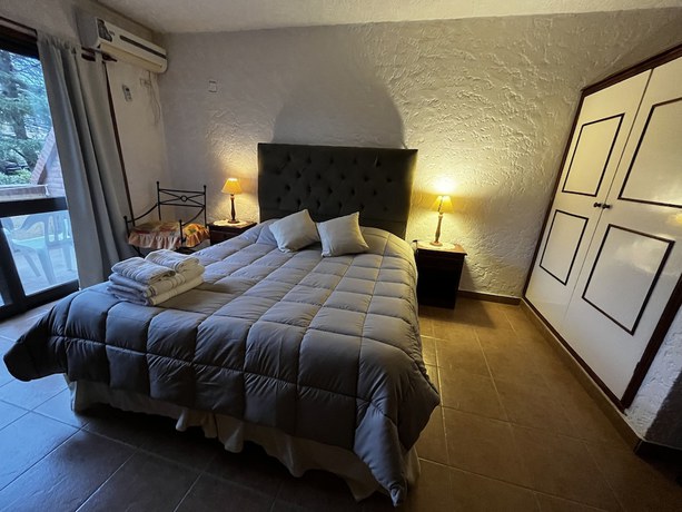 Imagen de la habitación del Hotel Posada Chalet Suisse. Foto 12