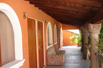 Imagen de la piscina del Hotel Posada Cocos. Foto 15