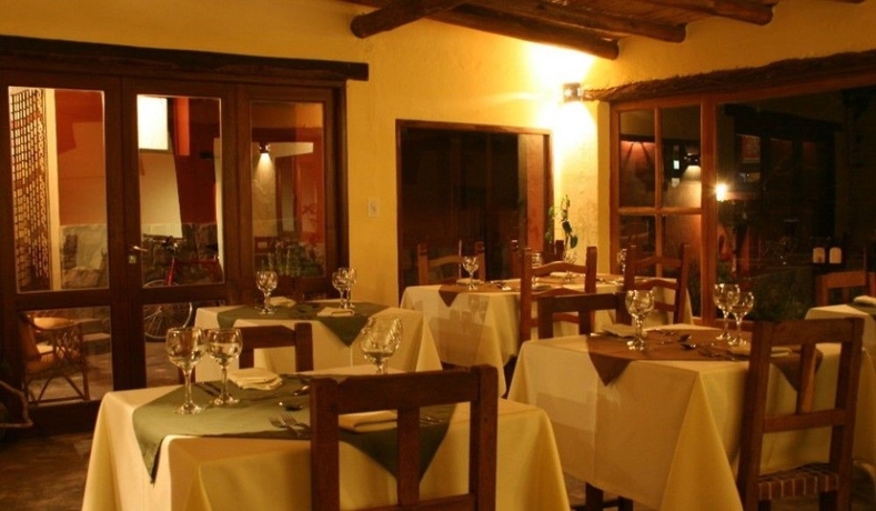 Imagen del bar/restaurante del Hotel Posada Con Los Angeles. Foto 4