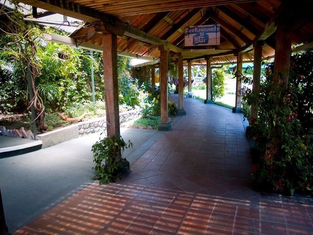 Imagen de los exteriores del Hotel Posada De Don Rodrigo Panajachel. Foto 7