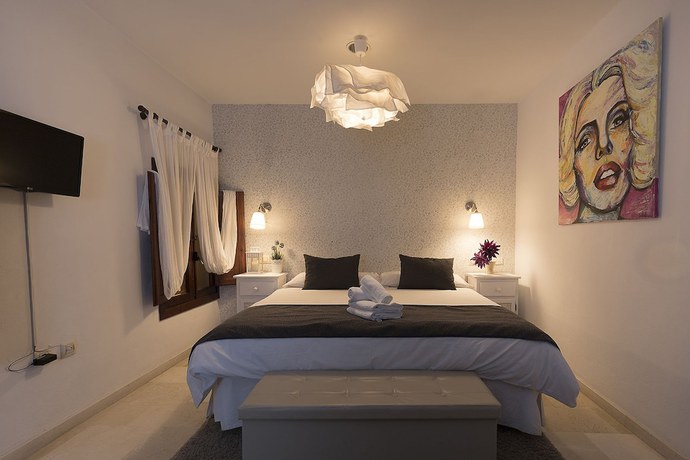 Imagen de la habitación del Hotel Posada De Las Cuevas. Foto 6