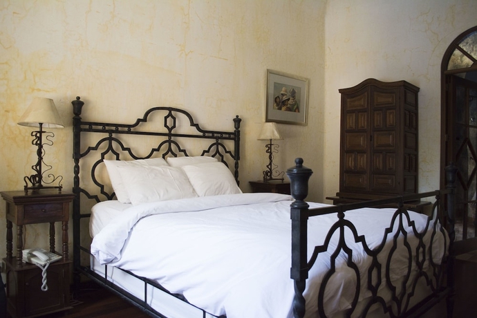 Imagen de la habitación del Hotel Posada De Los Leones. Foto 11