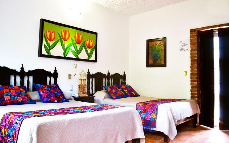 Imagen general del Hotel Posada De Roger. Foto 14