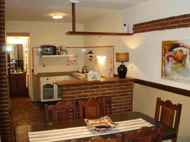 Imagen de la habitación del Hotel Posada Del Bosque Caril&oacute;. Foto 7