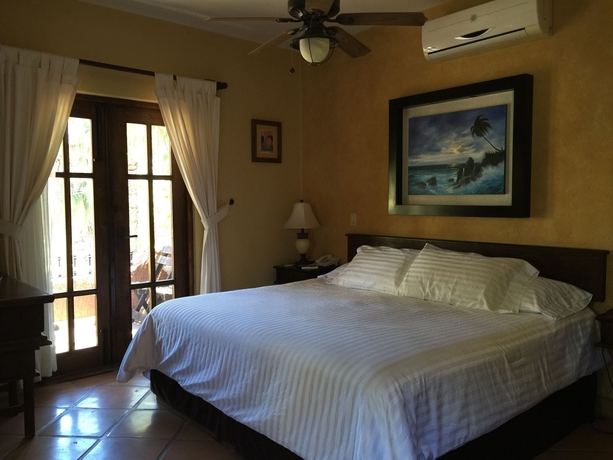 Imagen de la habitación del Hotel Posada Del Cortes. Foto 3