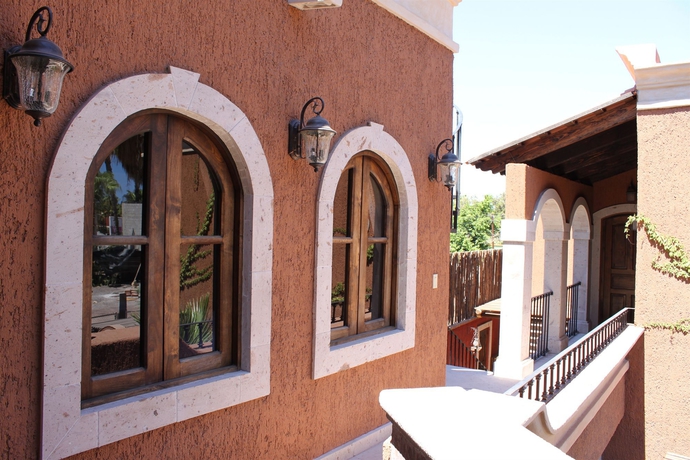 Imagen de los exteriores del Hotel Posada Del Cortes. Foto 9