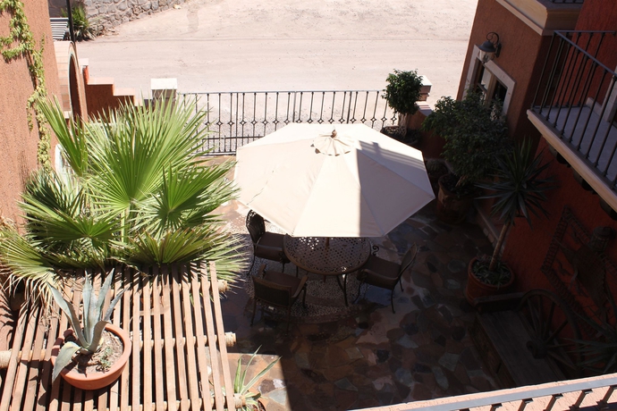 Imagen de los exteriores del Hotel Posada Del Cortes. Foto 10