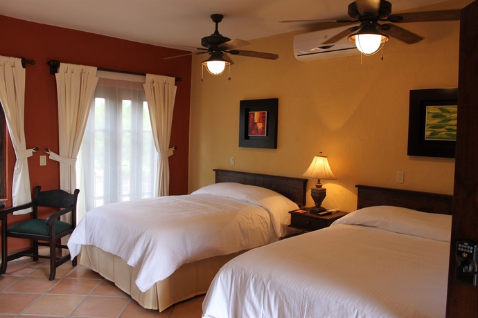 Imagen de la habitación del Hotel Posada Del Cortes. Foto 6