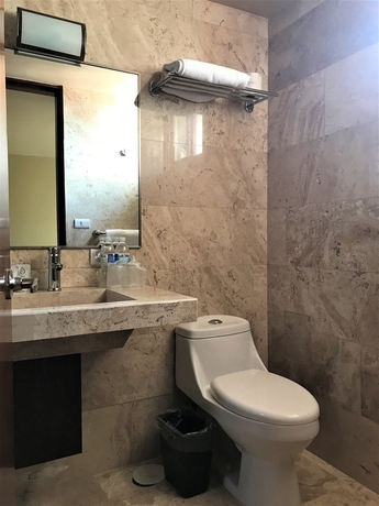 Imagen de la habitación del Hotel Posada Del Virrey, Xalapa. Foto 5
