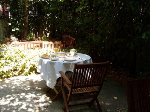 Imagen de los exteriores del Hotel Posada Don Jaime. Foto 7