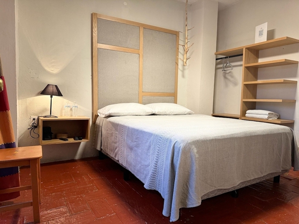 Imagen de la habitación del Hotel Posada Don Mario. Foto 7