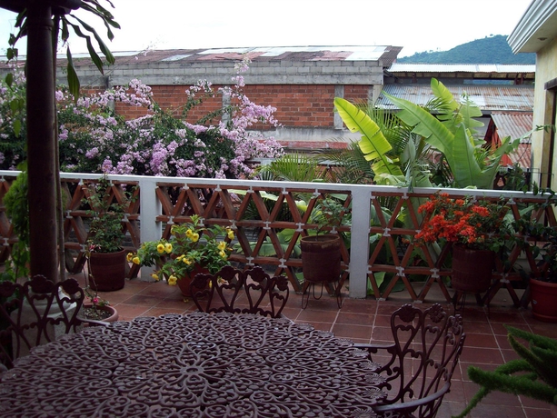 Imagen de los exteriores del Hotel Posada Don Valentino. Foto 9