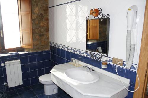 Imagen de la habitación del Hotel Posada El Angel De La Guarda. Foto 7