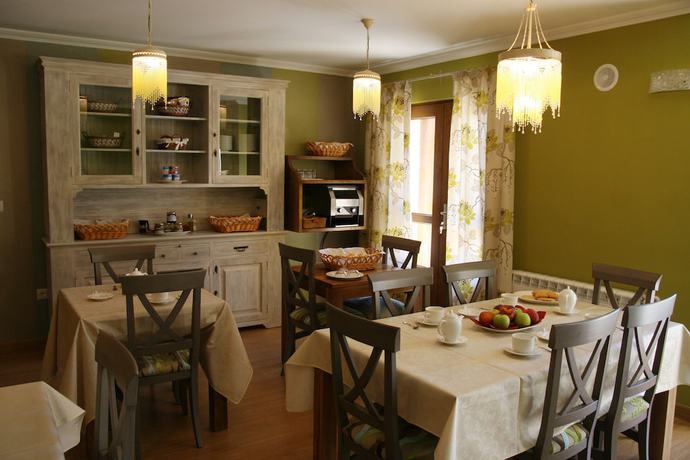 Imagen del bar/restaurante del Hotel Posada El Corcal De Li&eacute;bana. Foto 3