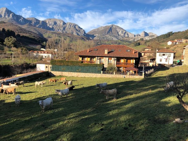Imagen de los exteriores del Hotel Posada El Corcal De Li&eacute;bana. Foto 16