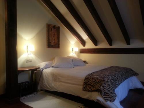 Imagen de la habitación del Hotel Posada El Hoyal. Foto 13