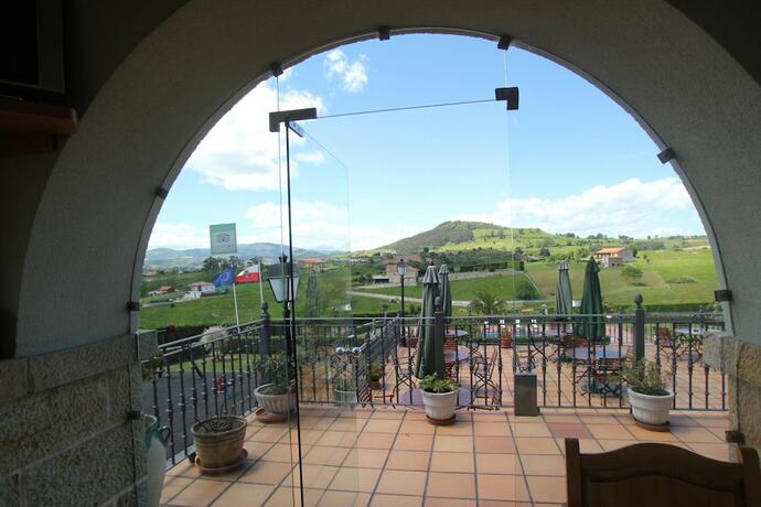 Imagen general del Hotel Posada El Iso. Foto 15