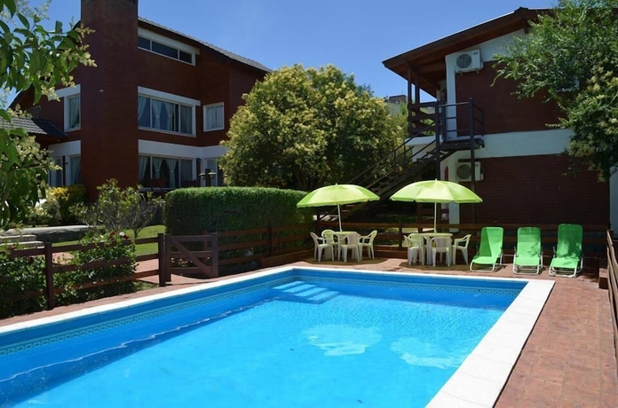 Imagen de la piscina del Hotel Posada Emanuel. Foto 12