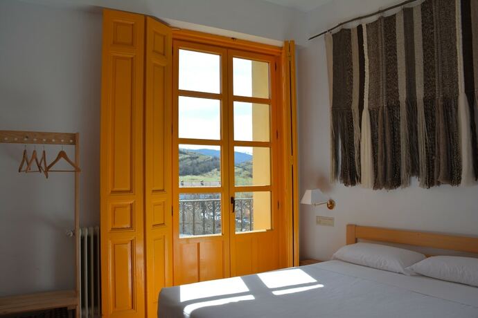 Imagen general del Hotel Posada Hoyos de Iregua. Foto 1