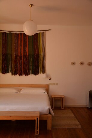 Imagen general del Hotel Posada Hoyos de Iregua. Foto 4