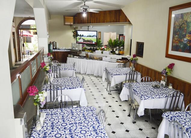 Imagen del bar/restaurante del Hotel Posada La Fuente. Foto 11