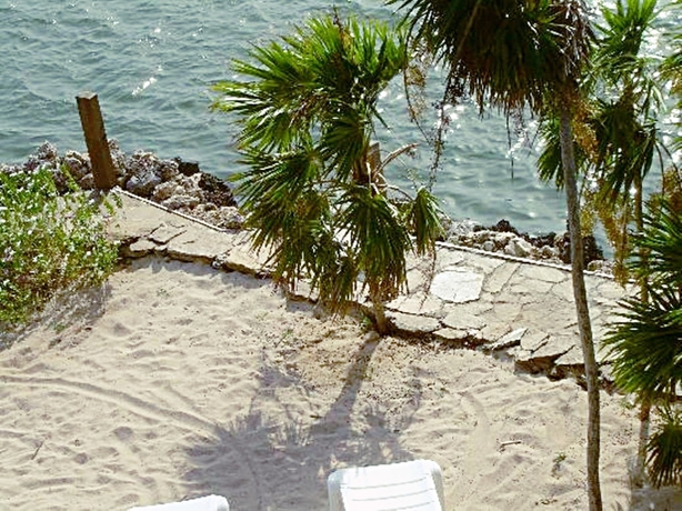 Imagen de los exteriores del Hotel Posada Las Orquideas. Foto 13