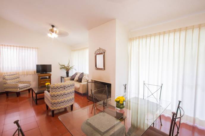 Imagen de la habitación del Hotel Posada Loma. Foto 4