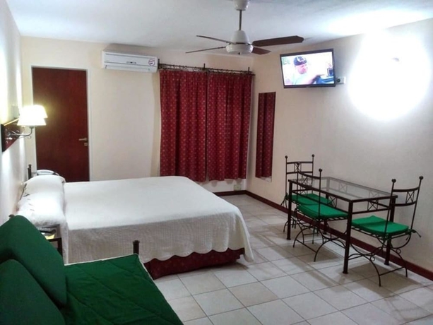 Imagen de la habitación del Hotel Posada Los Alamos, Merlo. Foto 9