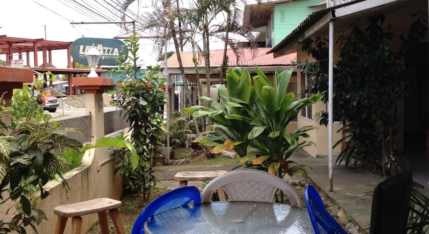 Imagen de los exteriores del Hotel Posada Los Delfines. Foto 11