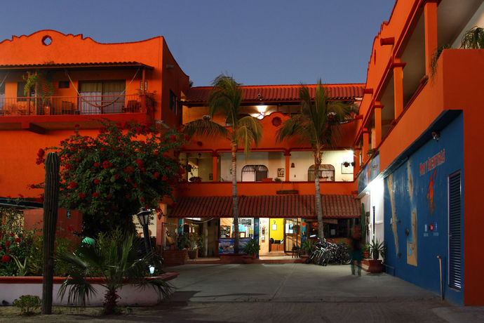 Imagen de la piscina del Hotel Posada Luna Sol. Foto 14