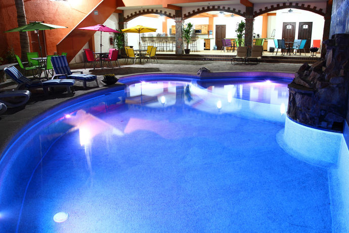 Imagen de la piscina del Hotel Posada Luna Sol. Foto 16