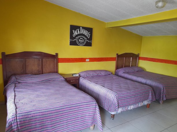 Imagen de la habitación del Hotel Posada Margarito. Foto 17