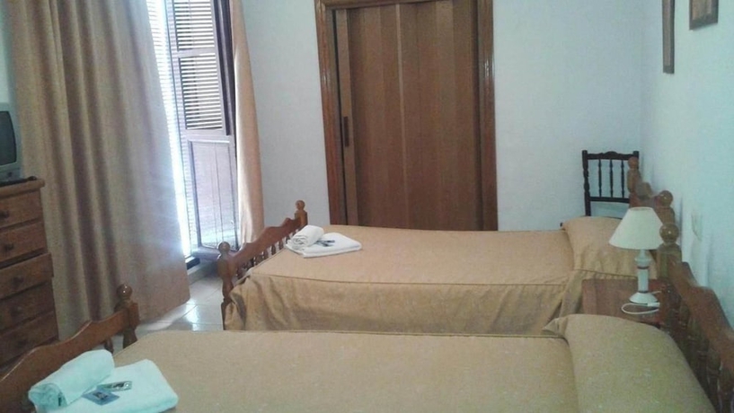 Imagen de la habitación del Hotel Posada Maruja. Foto 8