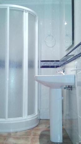 Imagen de la habitación del Hotel Posada Maruja. Foto 10