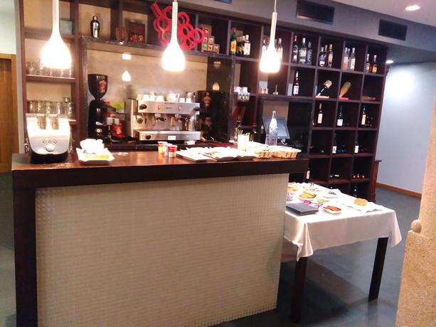 Imagen del bar/restaurante del Hotel Posada Miranda. Foto 2