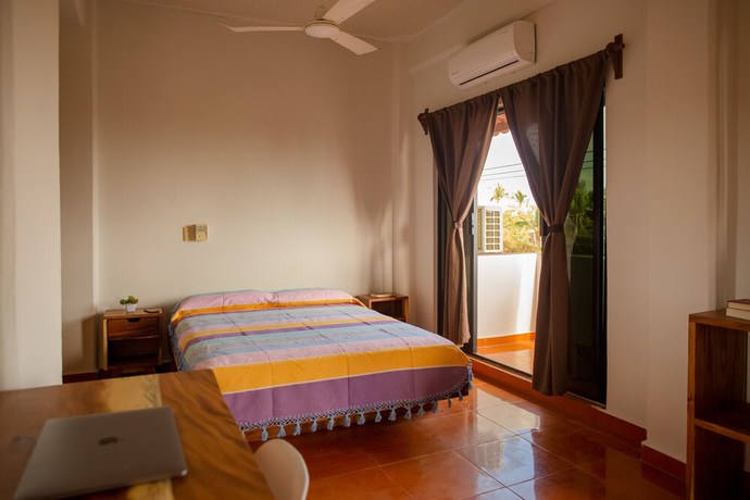 Imagen de la habitación del Hotel Posada Mixteca H, Puerto Escondido. Foto 12