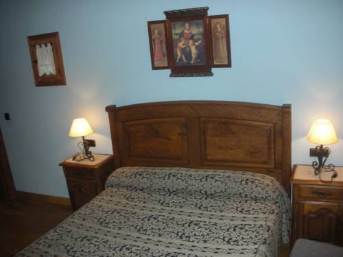 Imagen de la habitación del Hotel Posada Real, Ainsa. Foto 11