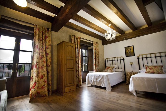 Imagen de la habitación del Hotel Posada Real Del Buen Camino. Foto 5