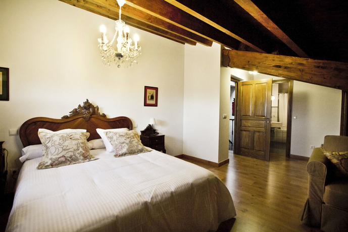 Imagen de la habitación del Hotel Posada Real Del Buen Camino. Foto 6